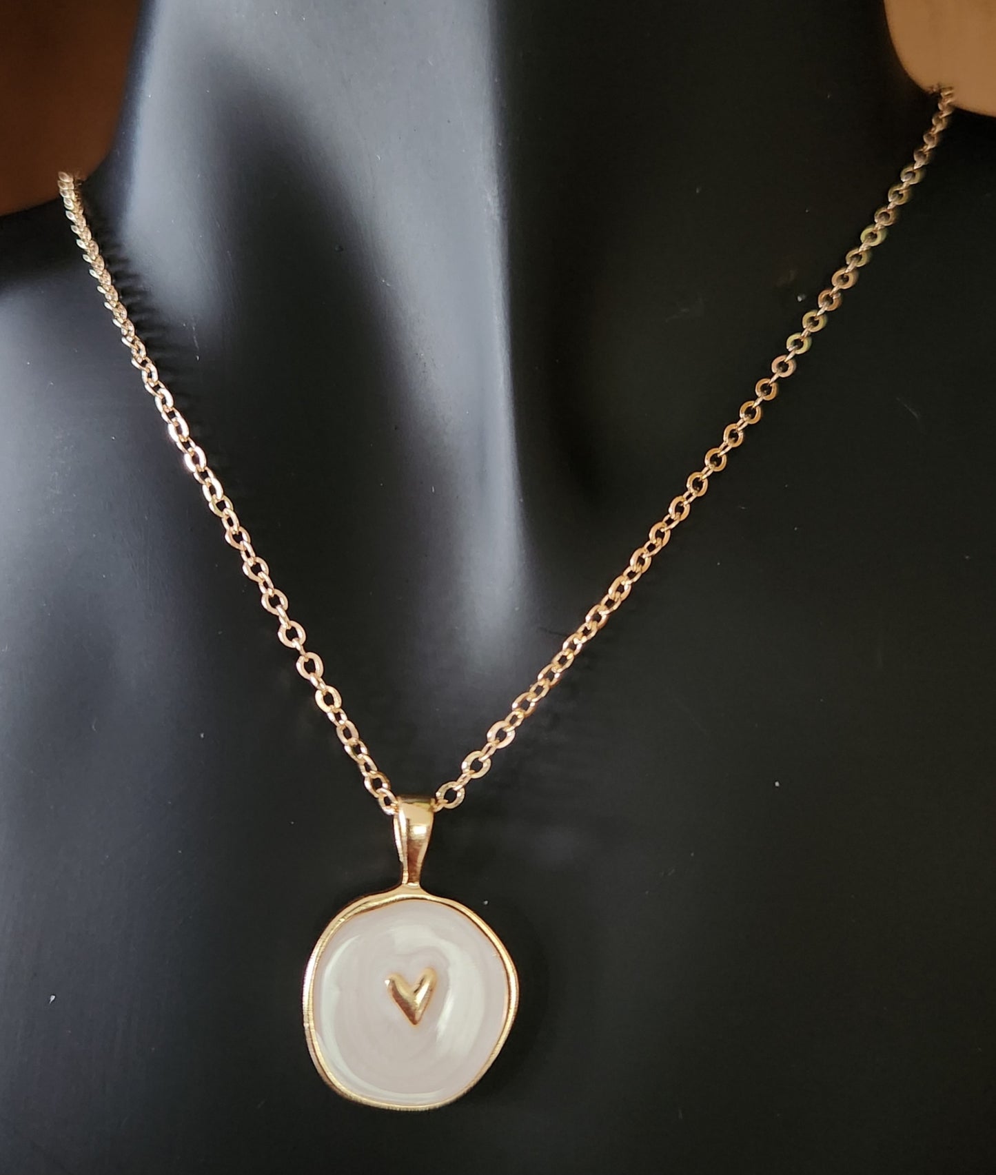 White drops heart necklace